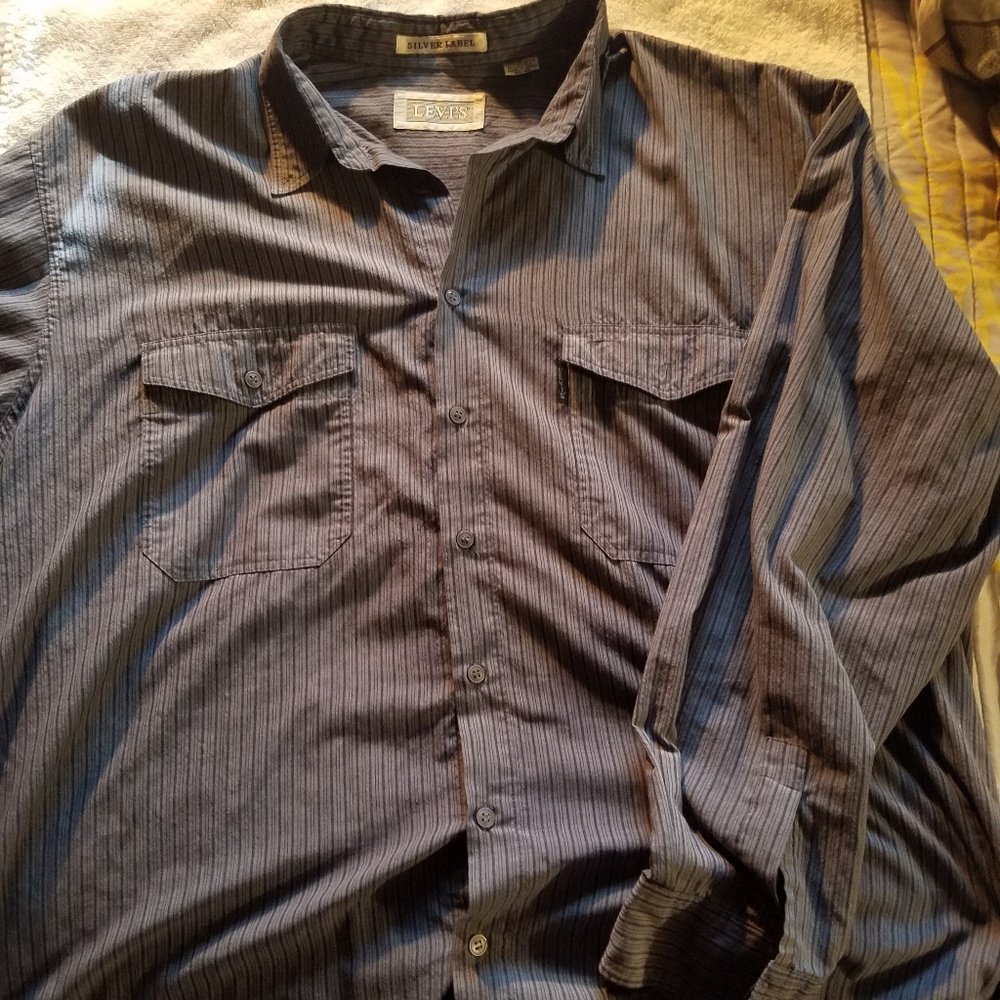 Levis button up shirt
